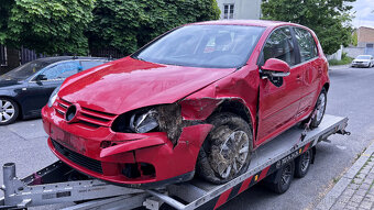 Vůz na náhradní díly VW Golf 5 hatchback 2009 CAXA JPG LY3D - 3