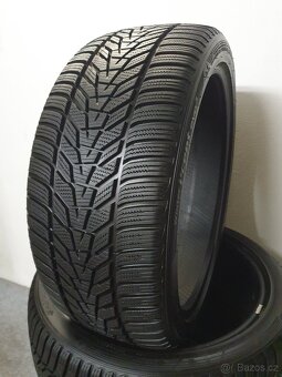 4x -- 245/40 R20 Zimní pneu Hankook Winter icept evo 3 -- - 3