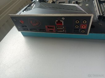 MSI MPG Z390 Gaming Pro Carbon - 3