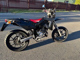 Silniční motorka Rieju smx 50 - lze řídit s ŘP B - 3