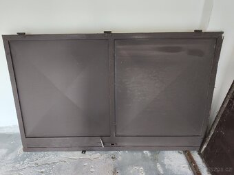 Garážová vrata dvoukřídlá - 3