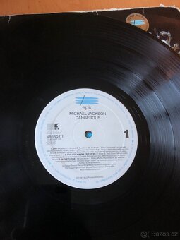 Michael Jackson Dangerous - 3
