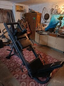 Titanium strenght Legpress a Hacken dřep - 3