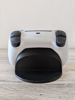 Stojan na ovladač controller PS5 Playstation 5 Dualsense - 3