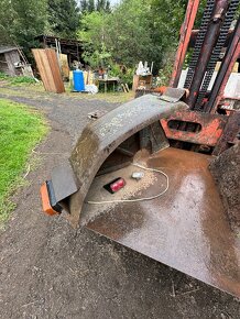 Blatníky zetor 4011 včetně světel - 3