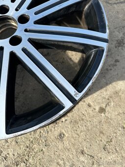 Prodám originál alu kolo r19 Mercedes V class - 3