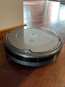 Robotický vysavač iRobot Roomba 697 - 3