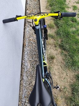 Horské kolo Giant XTC - 3