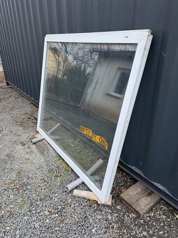 Okna použitá fixní 150x130 a 180x150cm - 3