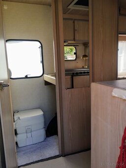 Obytný přívěs karavan - 3