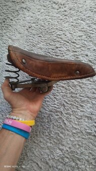 Staré, kožené "retro sedlo" - 3