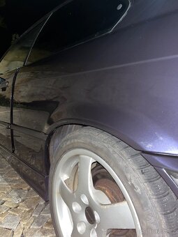 BMW E36 323i Coupe - 3