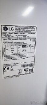 Lednice s mrazákem zánovní LG - 3