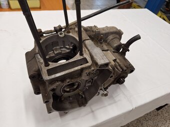 Husqvarna TE 410E motor - 3