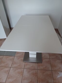 Jídelní rozkládací stůl - 3