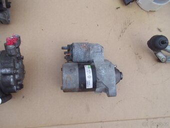 Díly 1. Dacia Sandero 1.2 16v 55kw model 2008-2012 - 3