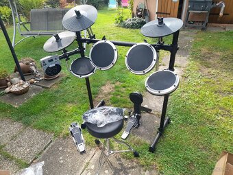 Bubny- Elektrická bicí souprava + kombo - 3