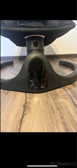 Dětské elektrické houpátko MoMi Kenami Onyx - 3