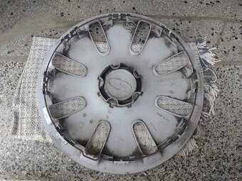 15" poklice Ford Focus sedan - 3