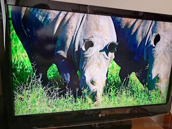 LG 42LD420 42" Full HD – stojan + DO, 2× HDMI - 3