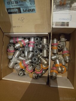 Krabice tvarovek Uponor - různé - 3