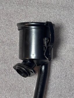 Porsche 356 nálevka oleje do motoru. - 3