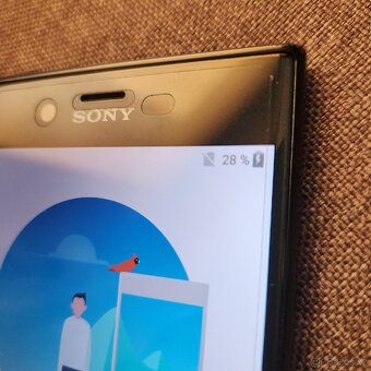 SONY XPERIA XZ F8331 - 3