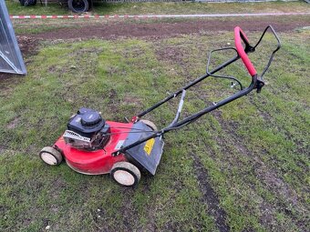 Benzínová sekačka RASER - 3