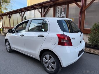 Toyota Yaris 1,0i - 3