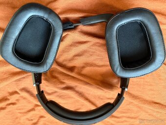 Herní sluchátka Logitech G935 - 3