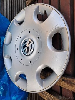 ORIG. POKLICE VW 16",POUZE 1 KS, ORIG. ČÍSLO 1T0601147B RGZ - 3