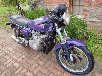 Suzuki GSX 750 E Youngtimer Restomod - 3