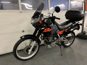 Honda NX650 Dominátor - 3