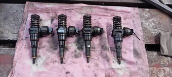 Trysky Bosch 038130073AJ - 3