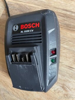 Nabijecka Bosch AL1830CV - 3