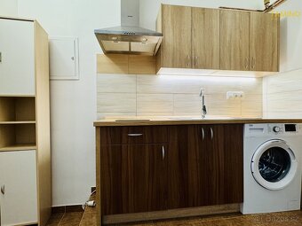 Pronájem bytu 1+kk 20 m², Moravské Budějovice, ev.č. 00051 - 3