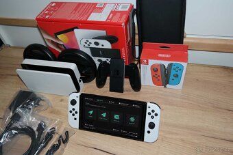 Nintendo Switch OLED 256GB Kamikaze CFW Remake + příslušenst - 3