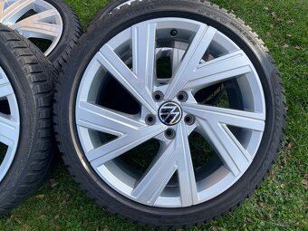 Originál VW Golf 8, 225/40/18 5X112 - 3