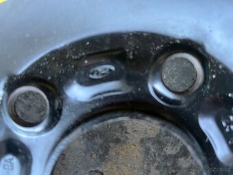 Dojezdové kolo Ford - 3