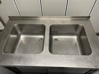 Nerezový dřez - 3