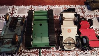 Prodám vojenské autíčka: - 3