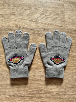 Zimní čepice a rukavice - 3