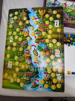 HRADY – Původní strategická deskovka od DINO/RAVENSBURGER - 3