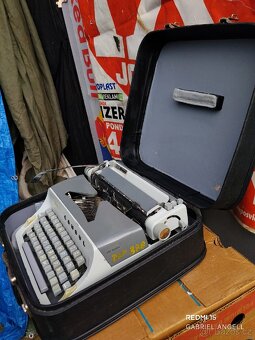 Psací stroj CONSUL 221.1 - 3