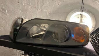Volvo v50 přední světla - 3