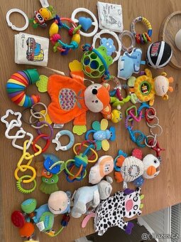 Zebra Ryan + další hračky pro miminko do 1 roku - 3