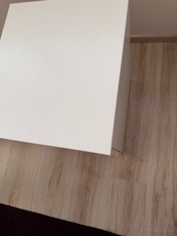 Noční stolky Ikea Malm bílé - 3