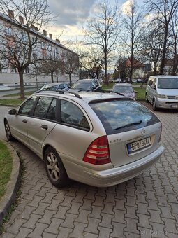 Mercedes C 220 CDI A r.v.2002 - 3