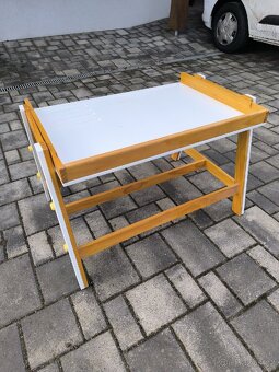 Dětský stůl na malování/kreslení - 3