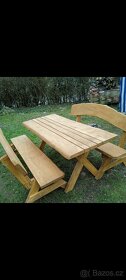 Zahradní nábytek- stůl a dvě lavice - 3